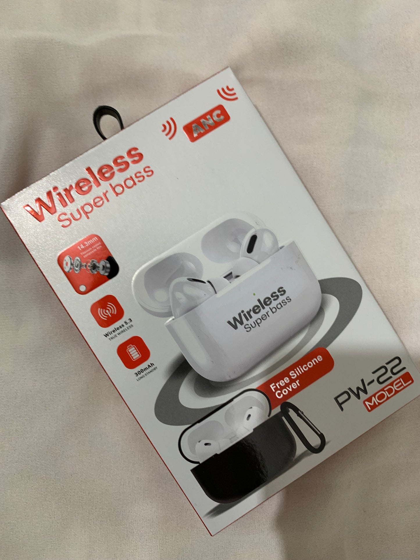 Super Bass EarBuds  With Excellent Noise Cancellation With Cover