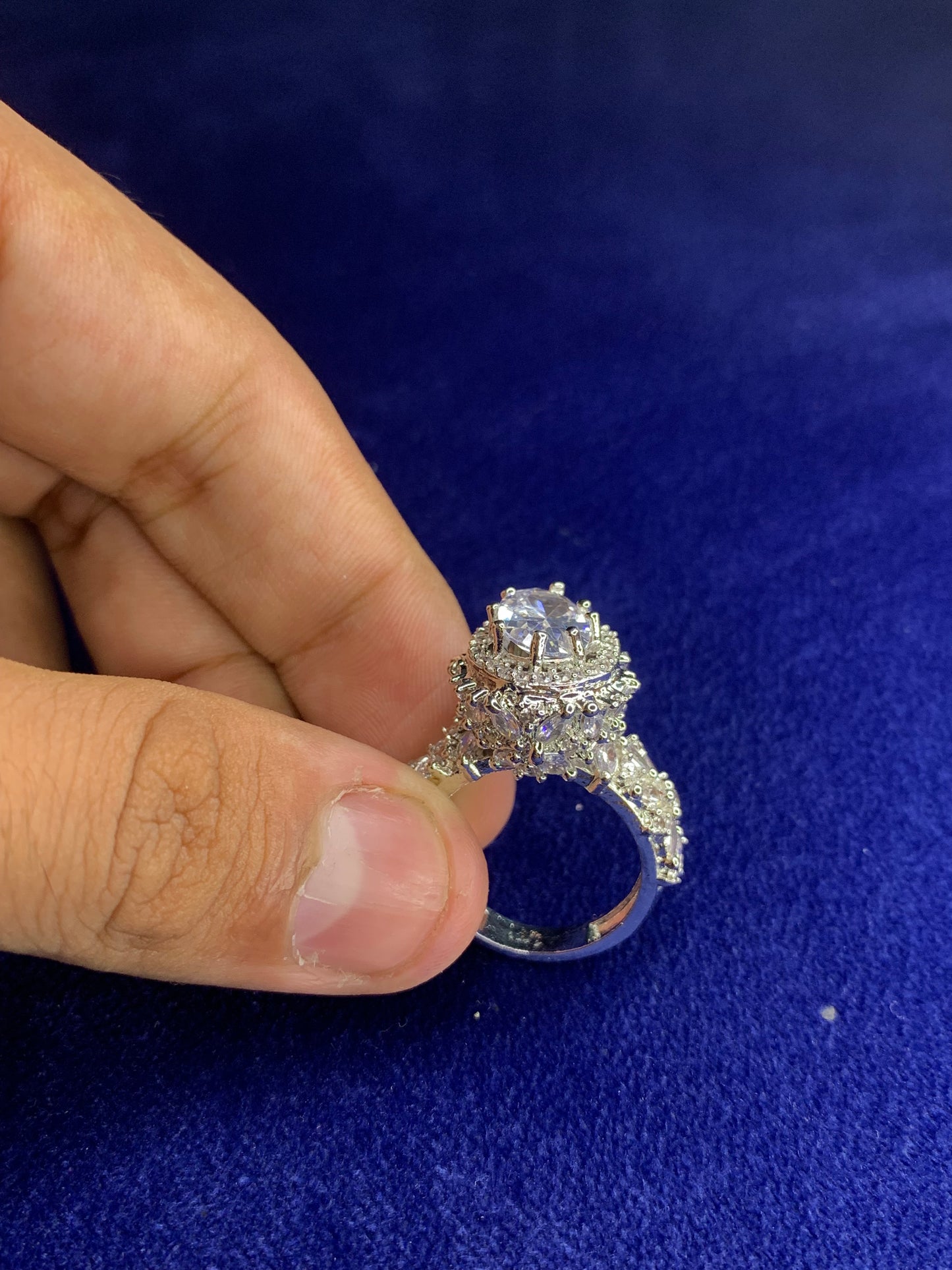 Stylish silver ring For Women with beautiful style